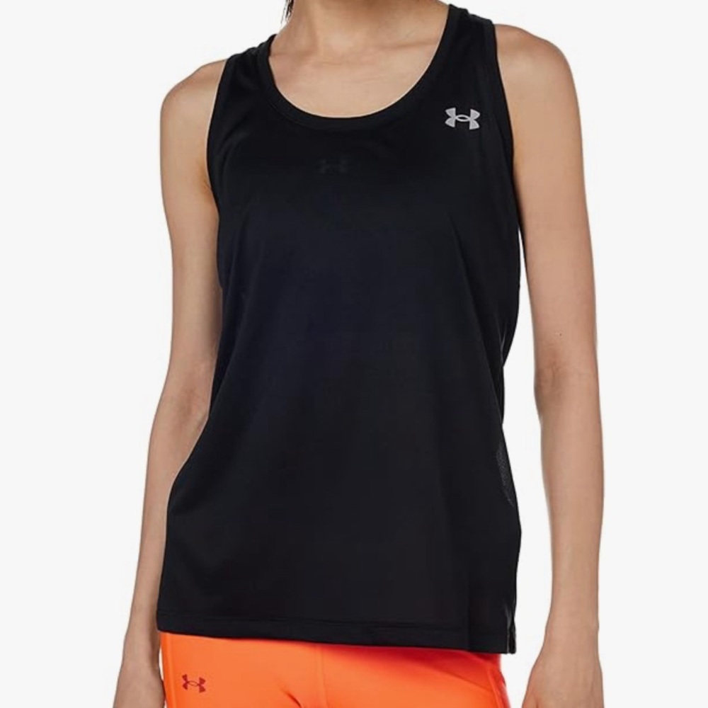 Wonman’s under armour tank top